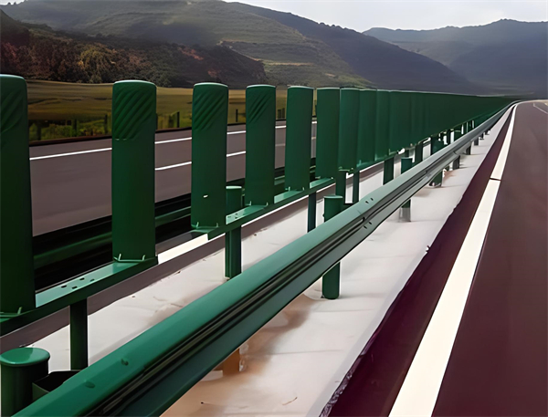 莱芜三波护栏板在高速公路的应用